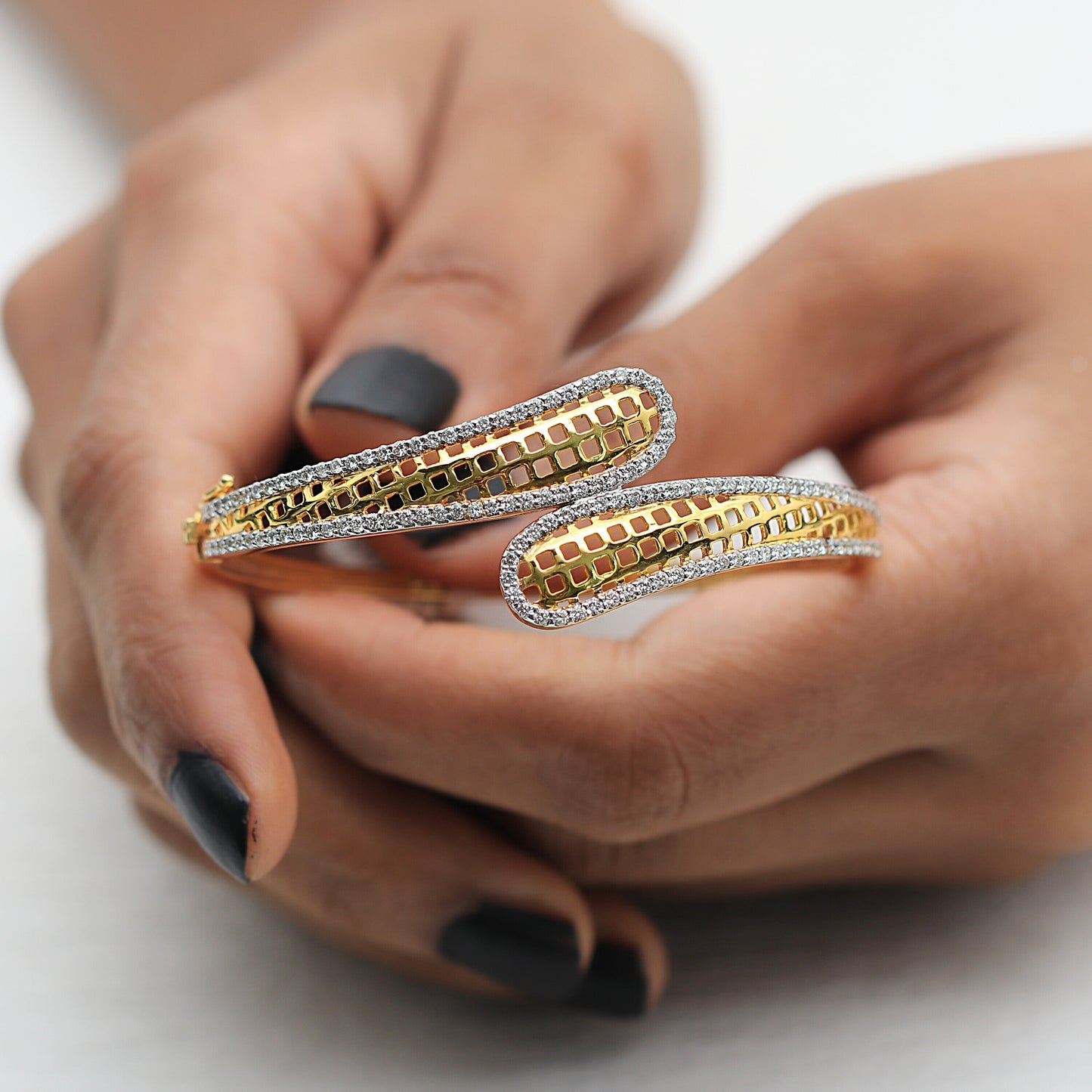 1.60 Ct. Natural Diamond Bracelet in 18K Solid Yellow Gold IGI Certified - view 3