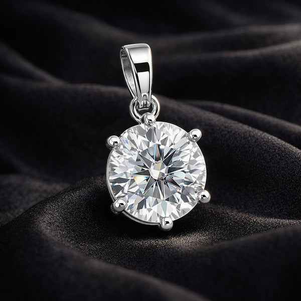 GEMHUB & CO. 3.50 Ct round cut lab grown diamond pendant, VS1 clarity, 18k gold vermeil setting. Classic solitaire design.