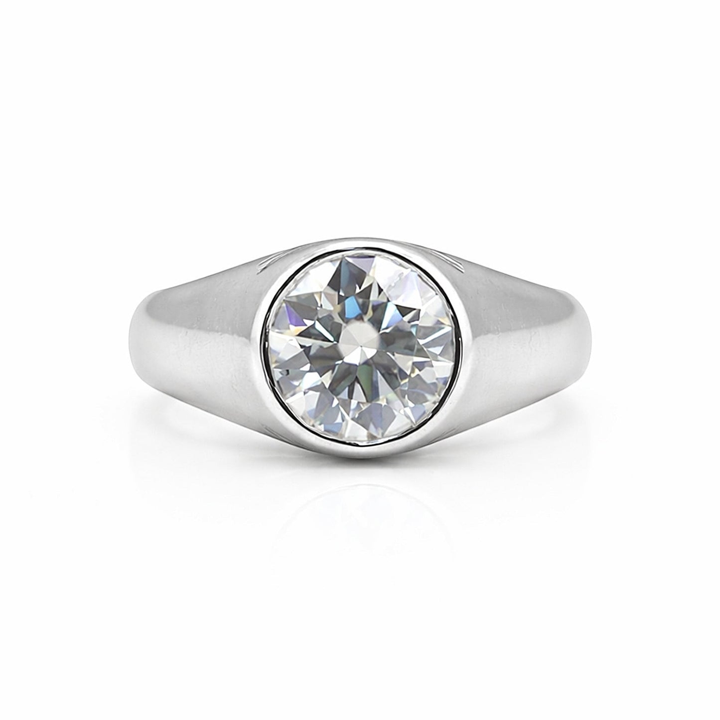GEMHUB & CO. 3 Ct round cut lab grown diamond ring in 18k gold vermeil with VS1 clarity.