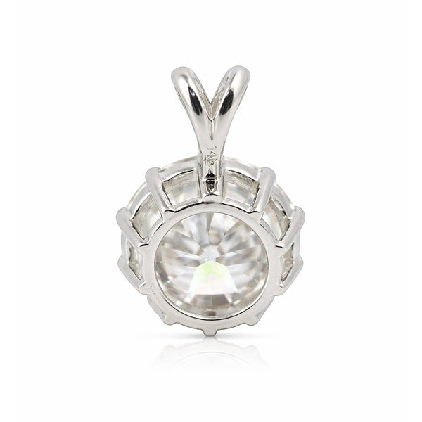 GEMHUB & CO. 4.00 Ct round cut lab grown diamond pendant in 18k gold vermeil, VS1 clarity, white color.