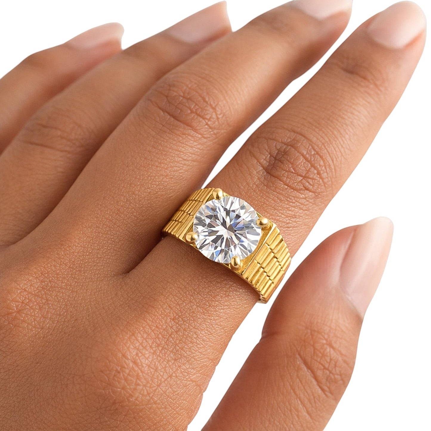 GEMHUB & CO. 5.00 Ct round cut lab grown diamond ring in 18k gold vermeil with VS1 clarity.