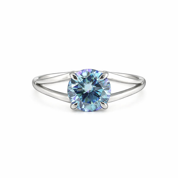 GEMHUB & CO. 2.50 Ct round cut blue lab-grown diamond ring with VS1 clarity set in 18k gold vermeil.