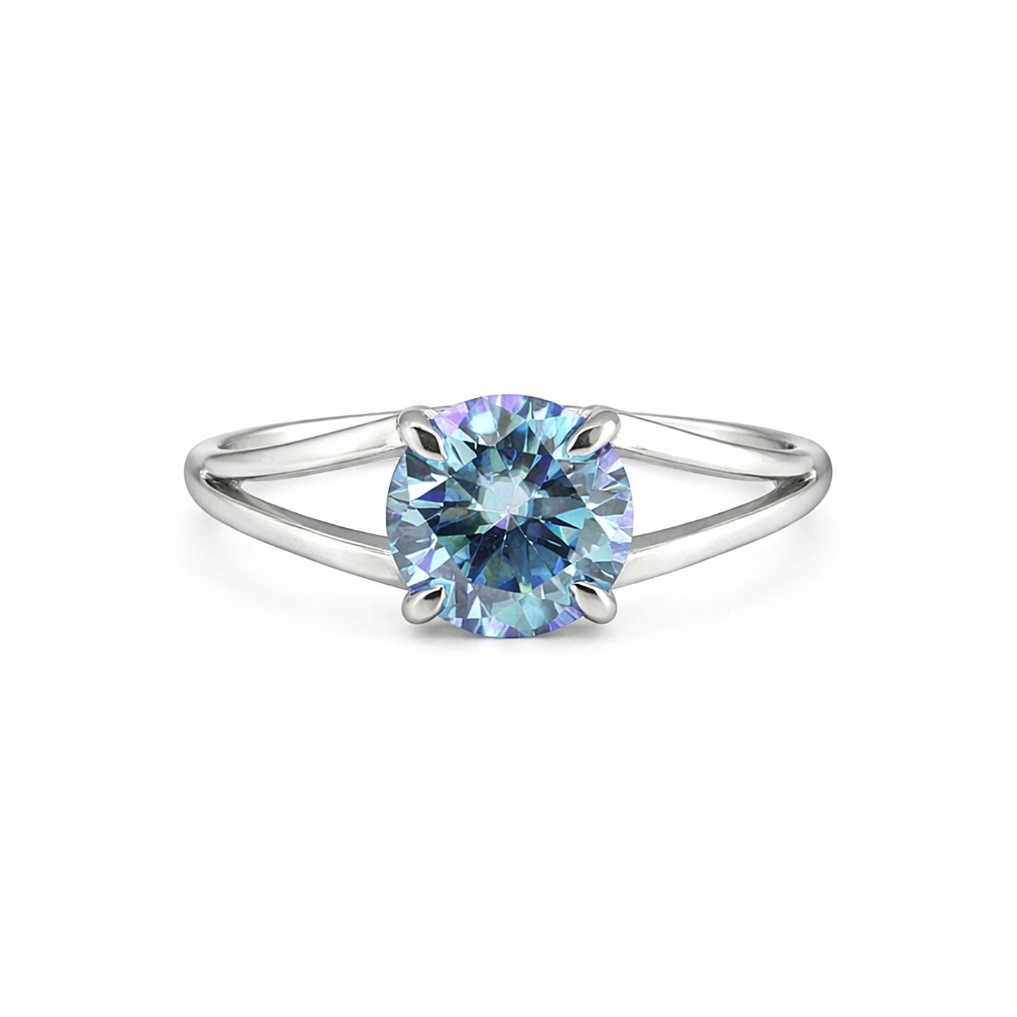 GEMHUB & CO. 2.50 Ct round cut blue lab-grown diamond ring with VS1 clarity in 18k gold vermeil.