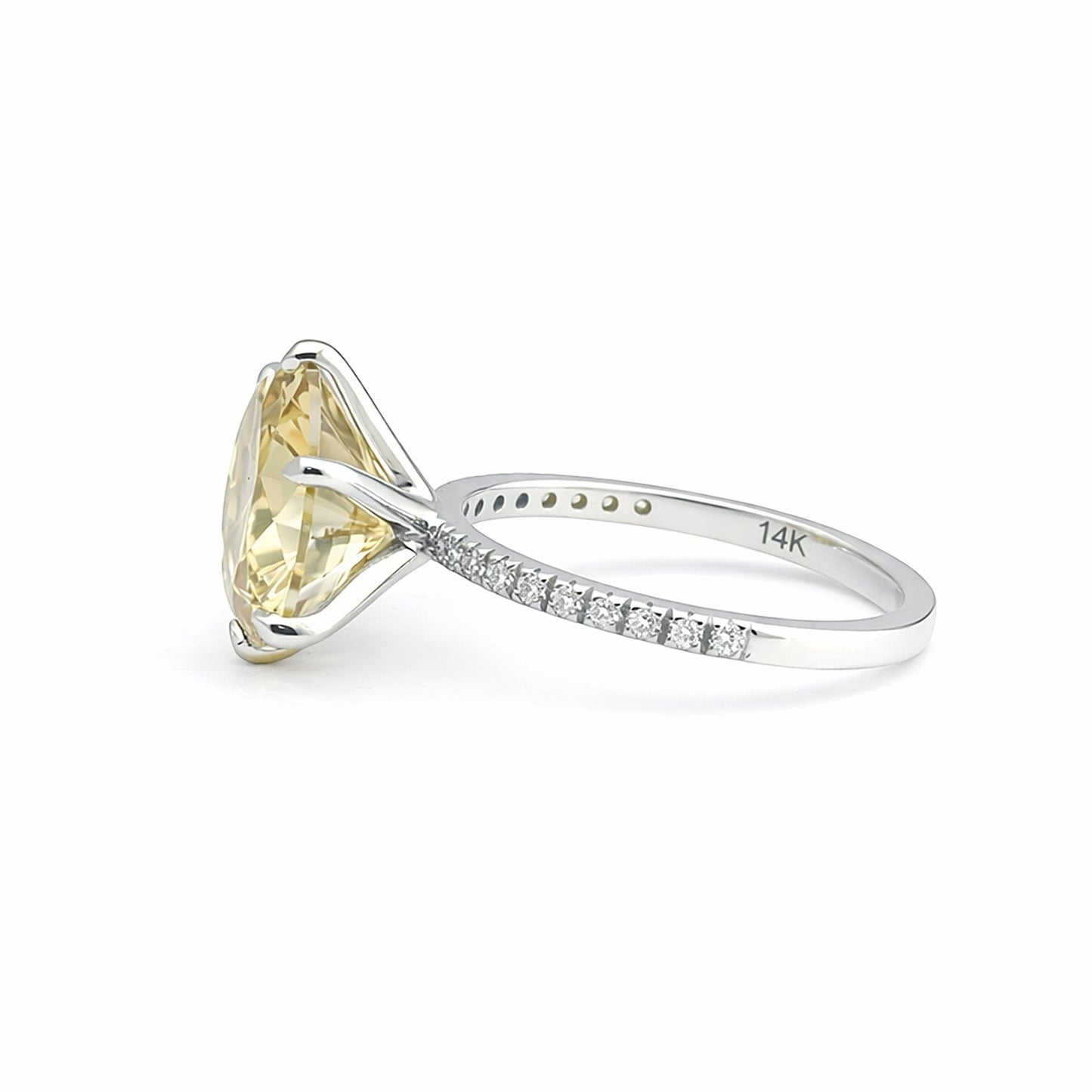 GEMHUB & CO. 3.45 Ct round cut champagne lab-grown diamond ring with VS1 clarity set in 18k gold vermeil with pavé diamond band.