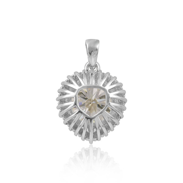 GEMHUB & CO. 3.50 Ct round cut lab grown diamond pendant in 18k gold vermeil with VS1 clarity.