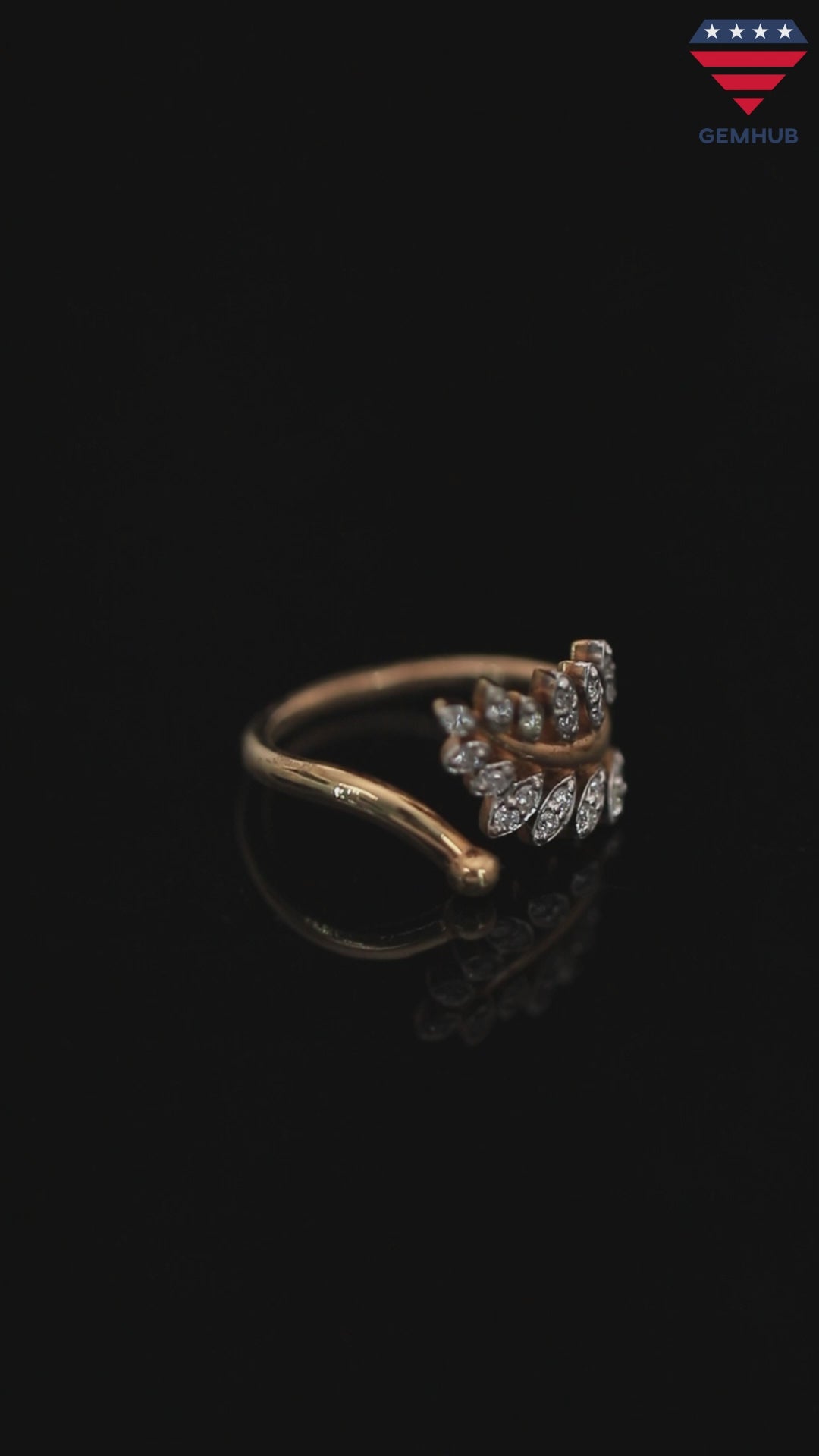 0.22 Ct. IGI Certified 18K Yellow Gold Blue Enamel Diamond Monstera Leaf Ring
