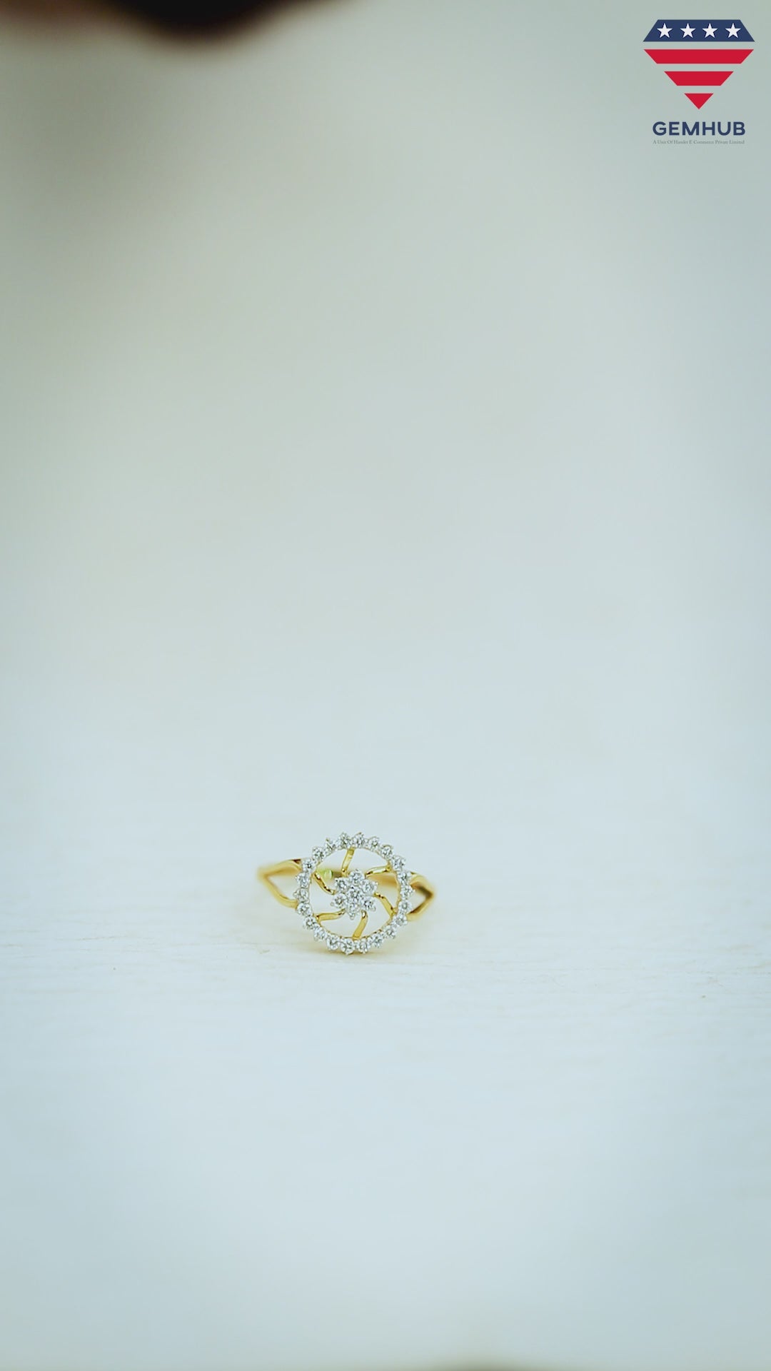 0.42 Ct. IGI Certified 18k Yellow Gold GH VS Diamond Floral Design Ring