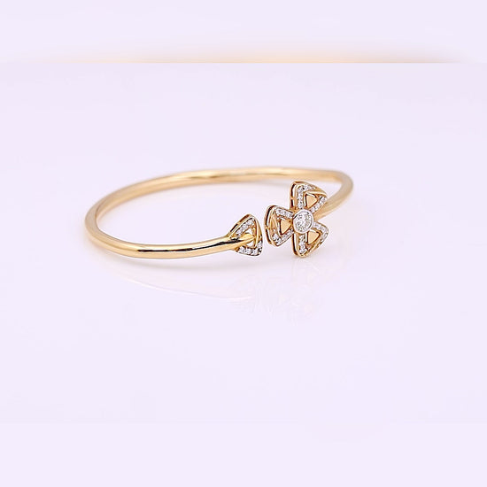 IGI Certified 0.62 CT Natural Diamond Bracelet  G-H Color VS Clarity, 18K Gold