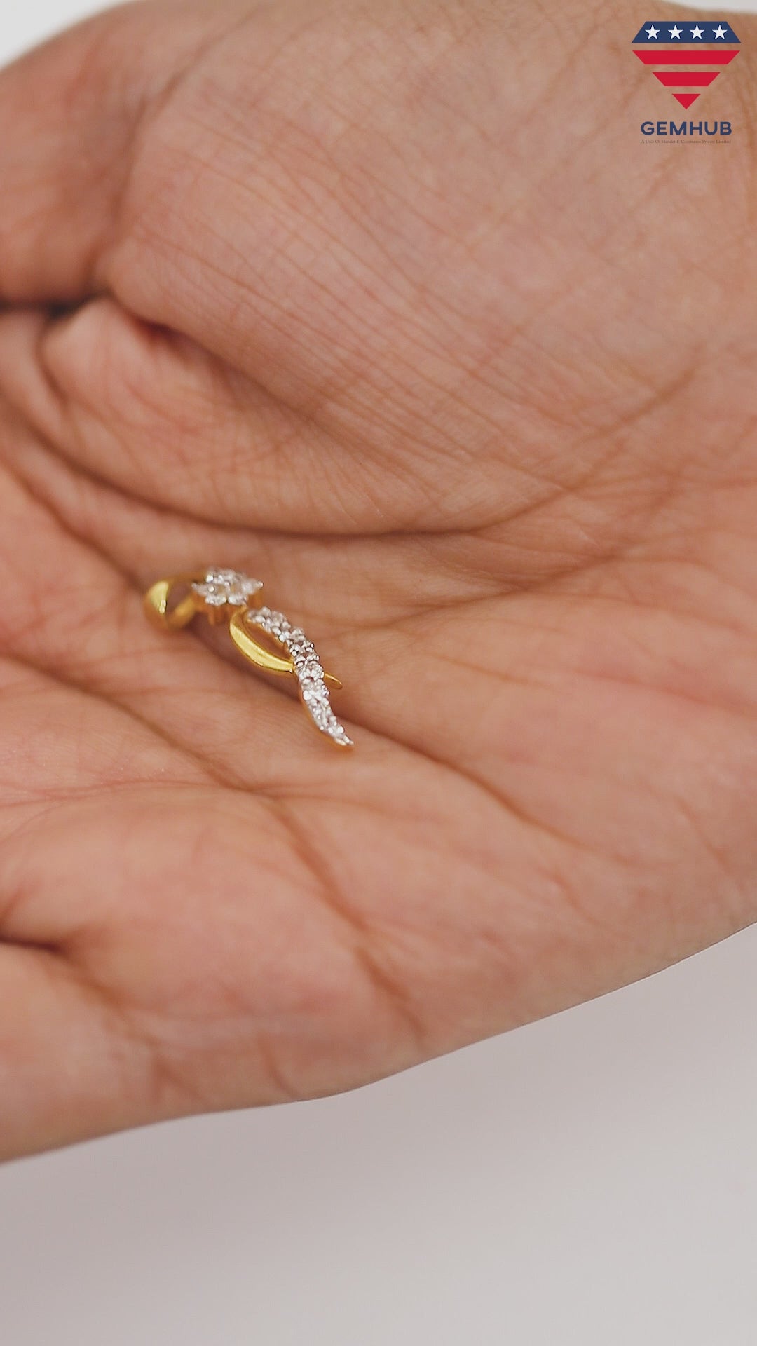 Elegant 18K Gold Pendant with 0.29 Ct IGI Certified Natural Diamond Jewelry