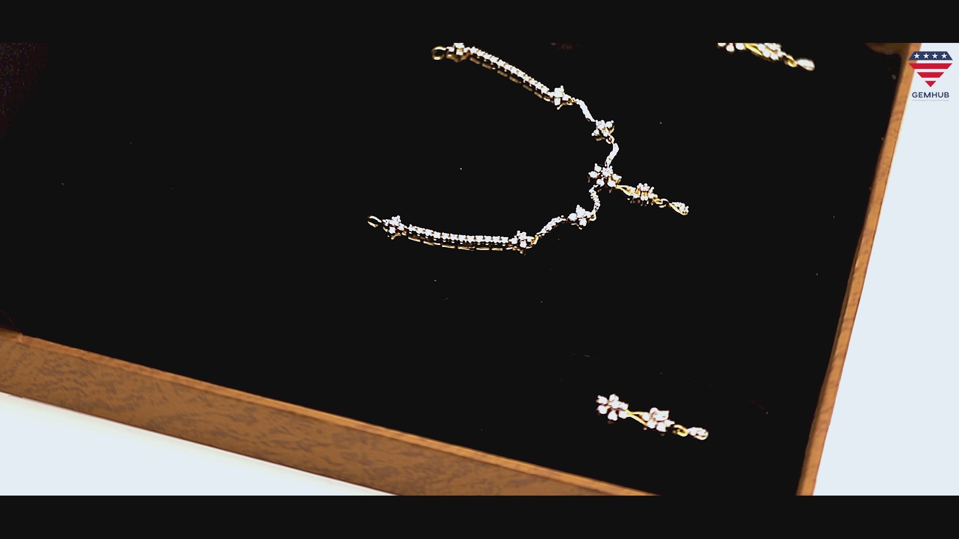 IGI Certified 18K Gold Diamond Jewelry Set 2.03 Ct G-H VS Stylish Luxury Set