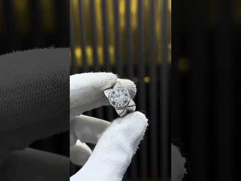 4.50 Ct Round Cut Lab Grown Diamond Ring — VS1 Clarity, 18k Gold Vermeil
