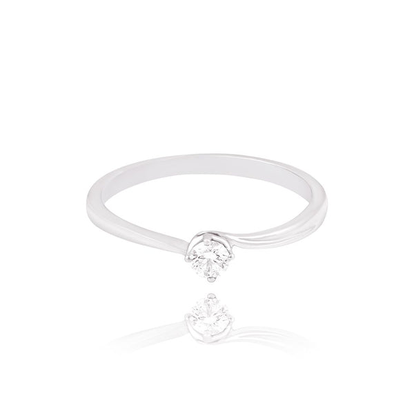 Keepsake Platinum and Diamond Finger Ring - Image 2 - GEMHUB & CO.