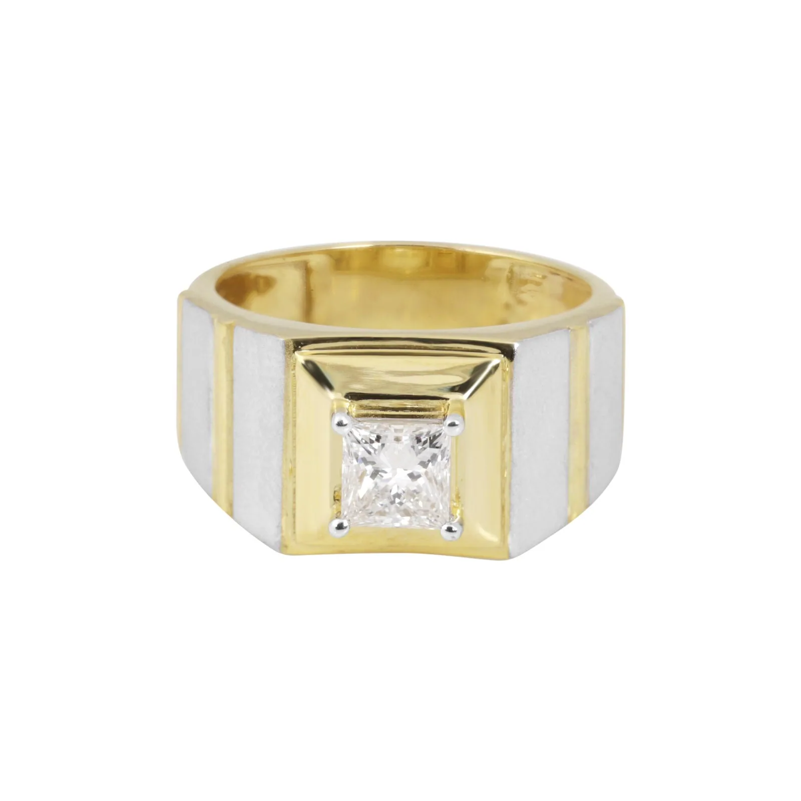 IGI Certified Lab Grown Diamond Round Solitaire Ring, 1.5ct, VVS/E — 18K Solid Gold