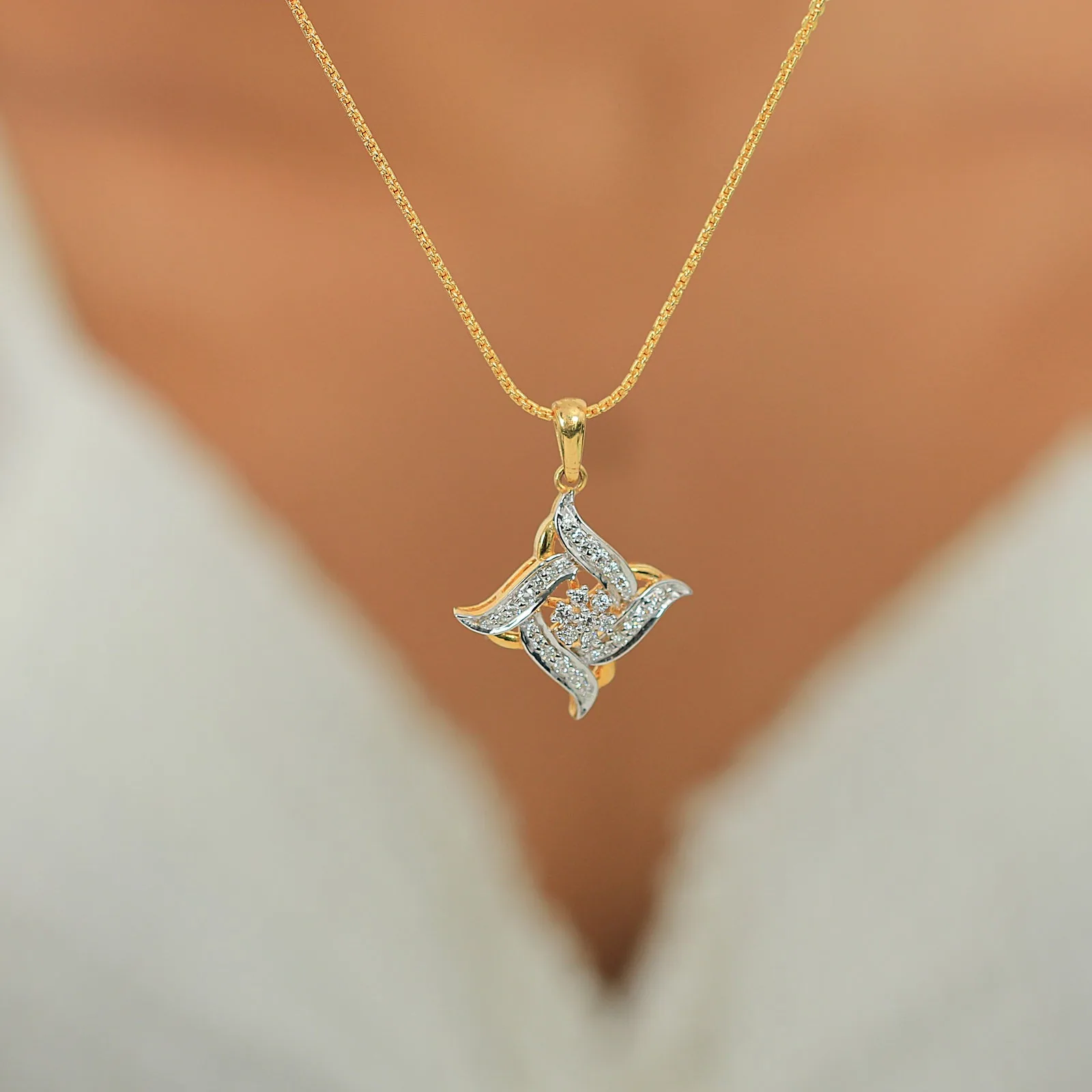 0.86 Ct. 18KT Yellow Gold Natural Diamond Jewelry Set, IGI Certified Quality - view 3