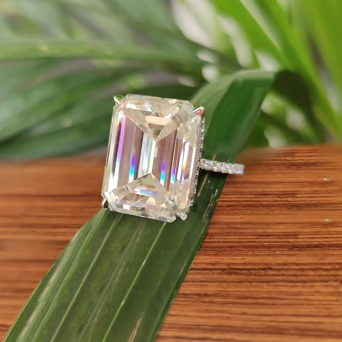 18.65 ct DEW Emerald Cut Certified White Moissanite Ring For Mother’s Day – 18K Gold Vermeil - view 4