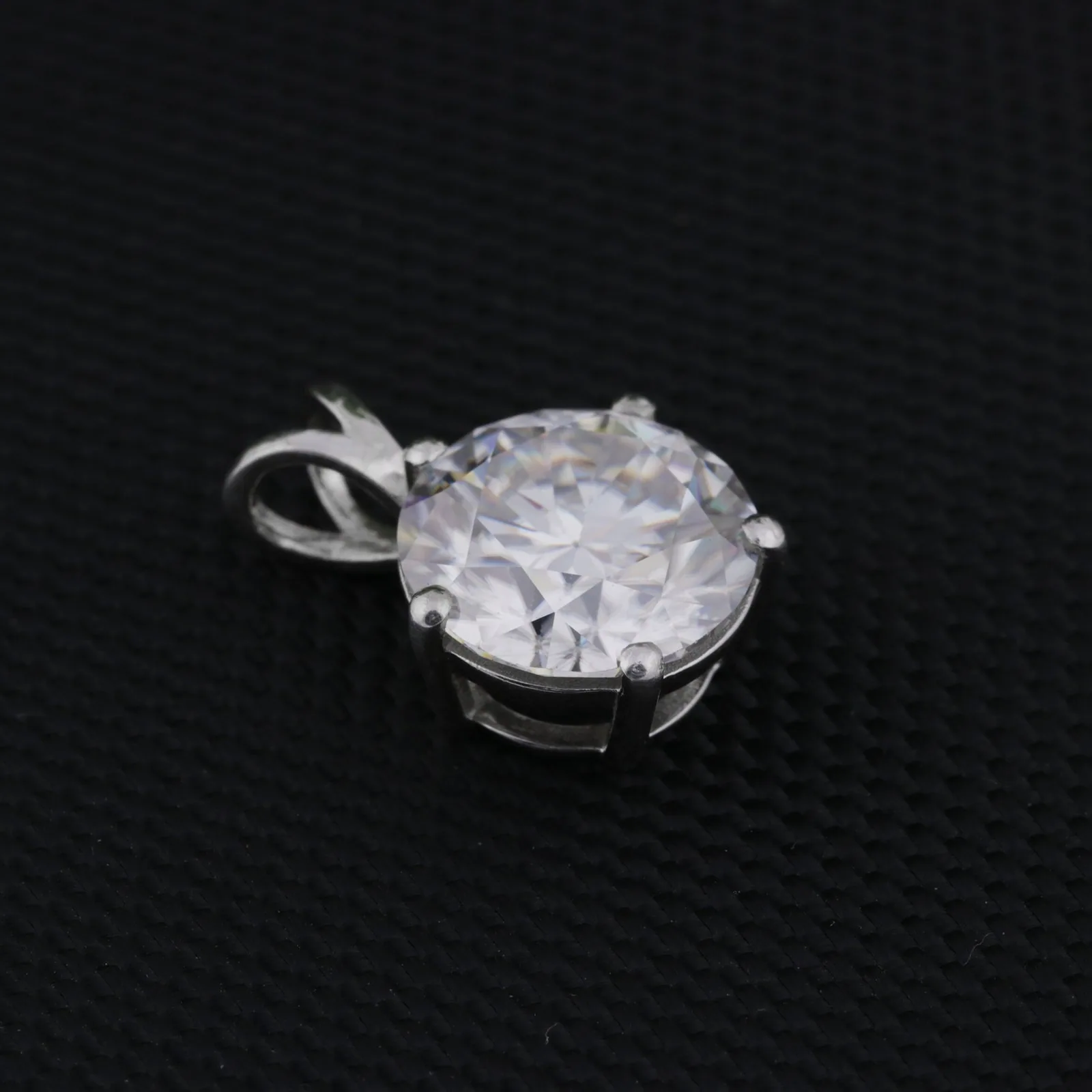 Certified 10 ct DEW White Moissanite Solitaire Pendant Vermeil 925 Silver Jewelry - view 5
