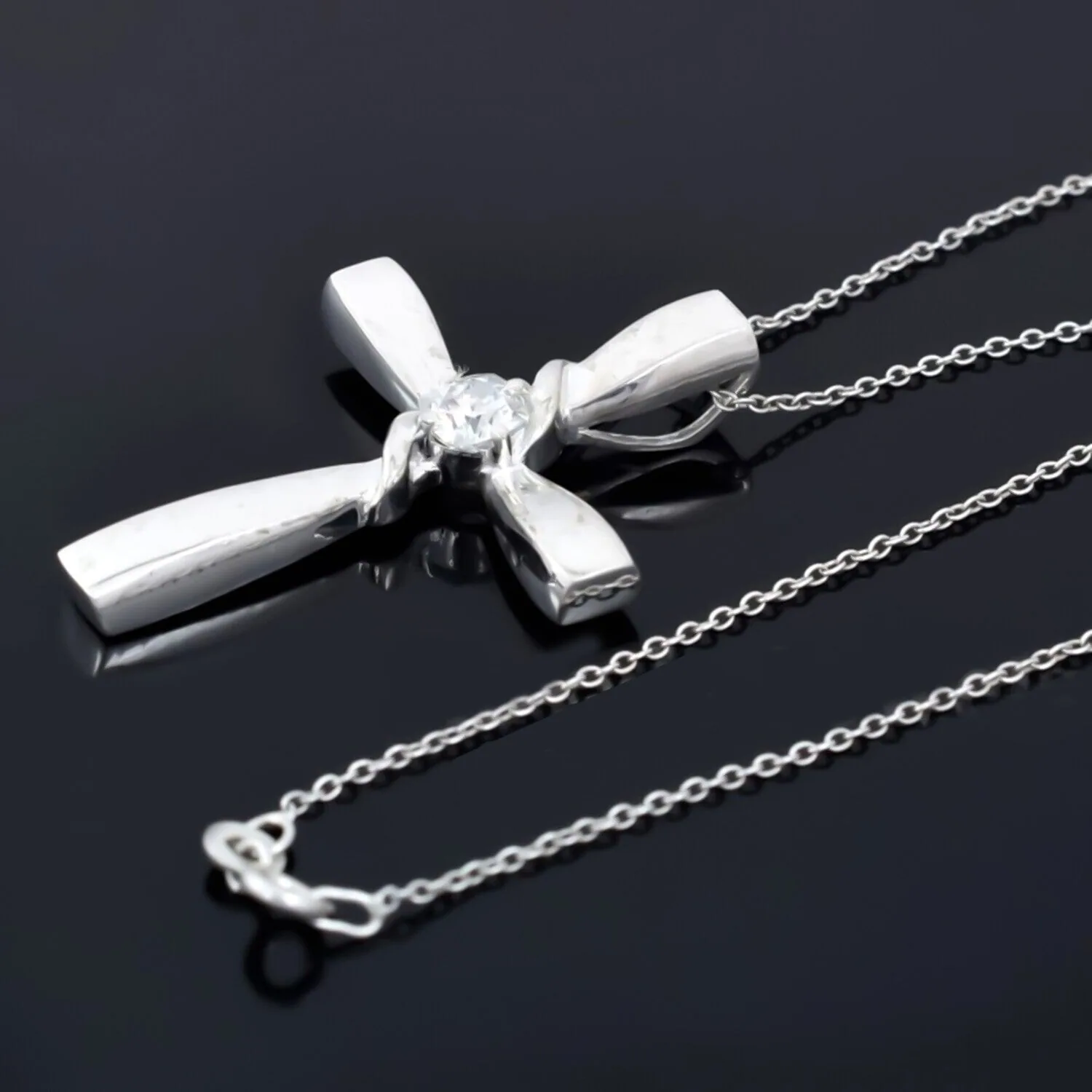 1.80 ct DEW F VS1 White Moissanite Cross Pendant – Religious Gift Idea – 18K Gold Vermeil - view 4