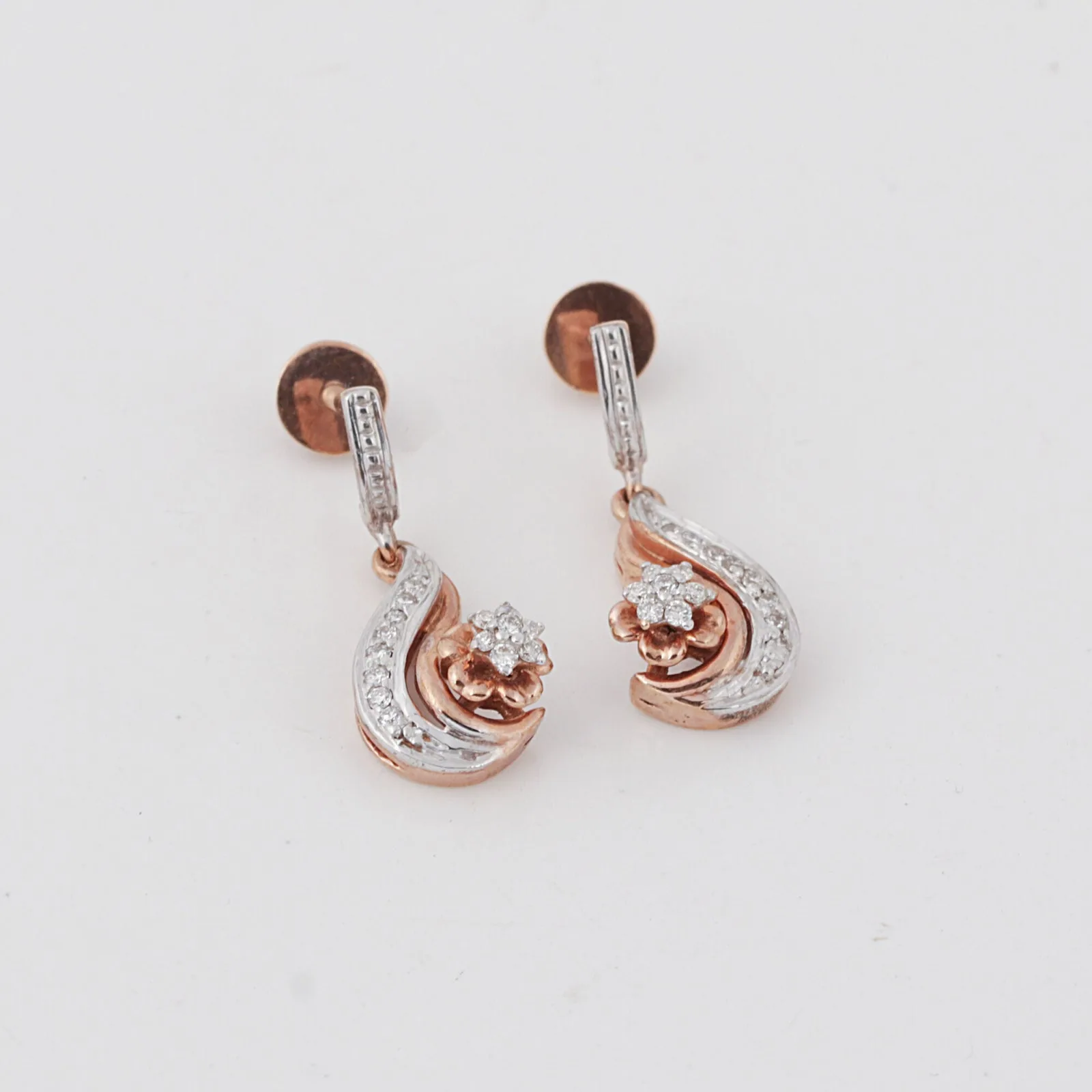 0.55 Ct Natural Diamond Stud Earrings IGI Certified H-I VS Round 18K Gold For Women’s - view 4