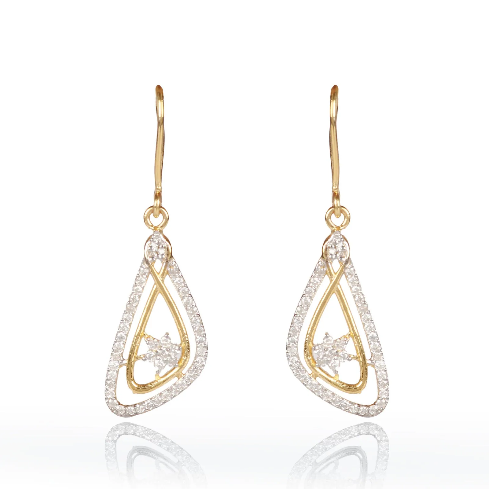 0.67 ct IGI Certified 18K Yellow Gold Stud Earrings with Natural Diamond