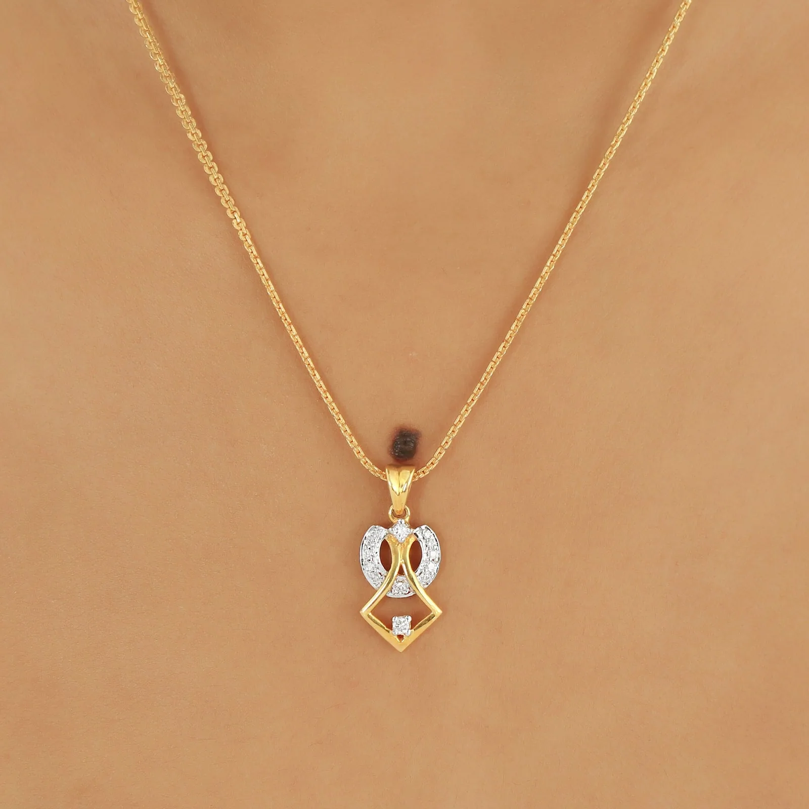 0.19 Ct IGI Certified Natural Diamond Necklace Pendant in 18K Gold Vermeil - view 2