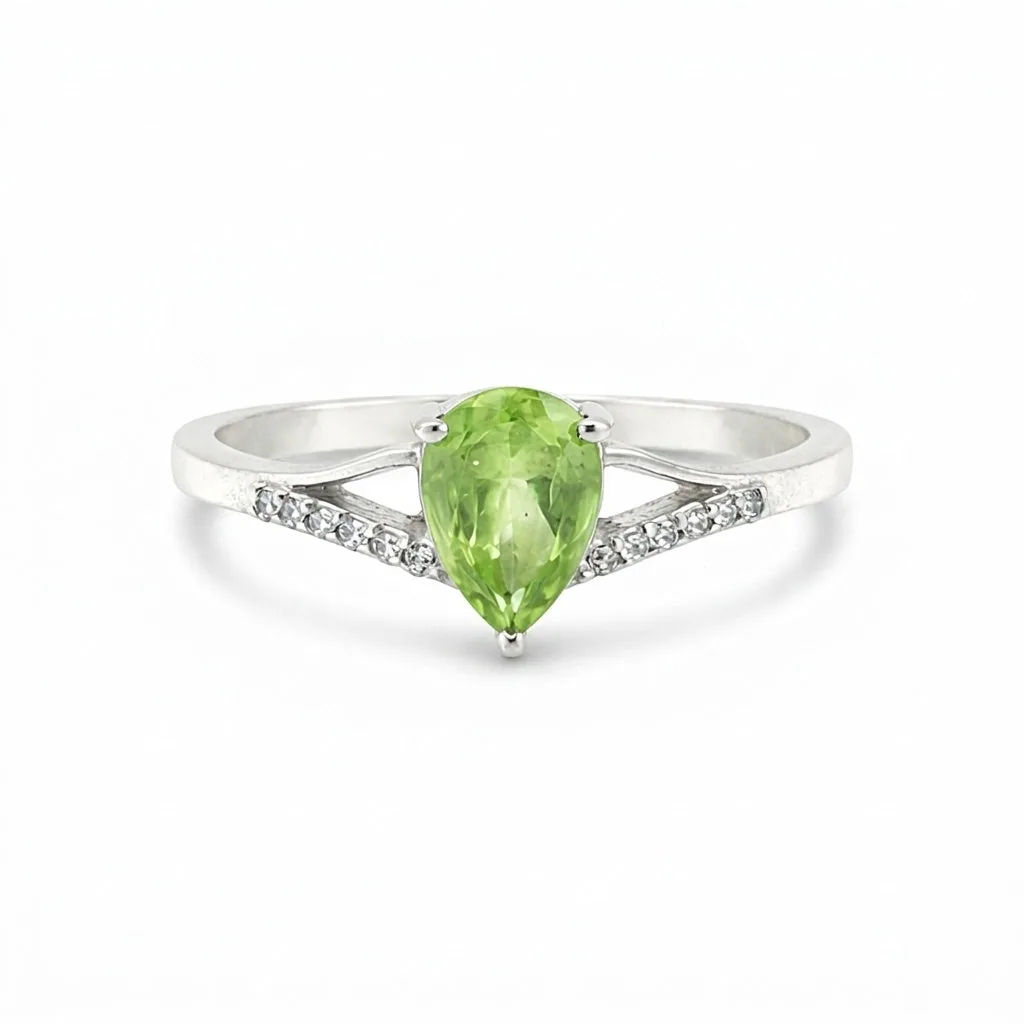 Jewelry Pear Cut Green Amethyst Ring in 925 Sterling Silver for Her Chic Design