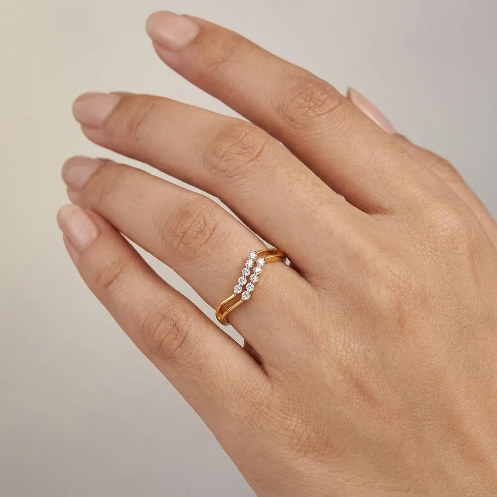 0.13 Ct. IGI Certified 18k Yellow Gold GH VS White Diamond Bypass Ring - view 2