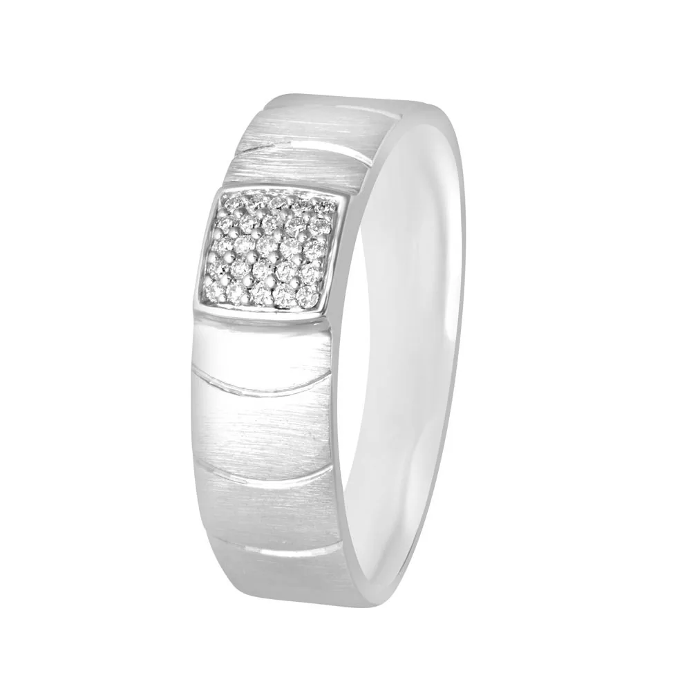 Subtle Men’s Diamond Finger Ring
