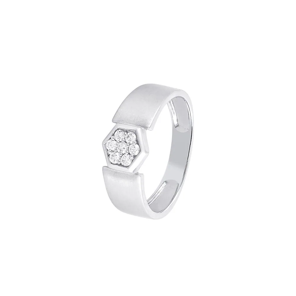 Charming Geometric Diamond and Platinum Men’s Finger Band